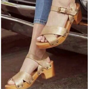 Patricia Nash Clogs Gigi Metallic Antique Gold Sandals Size 9 Heel Dust Bag NEW